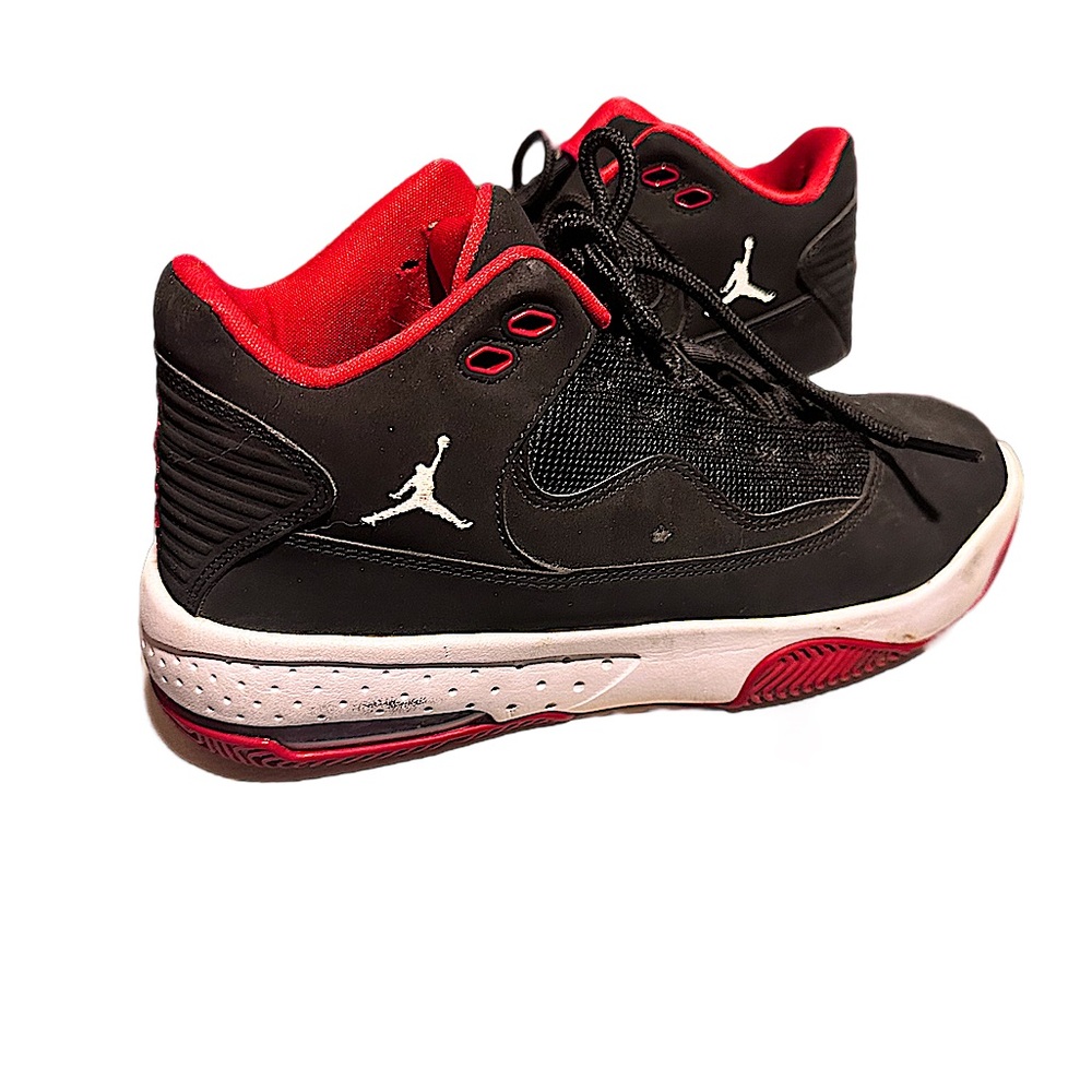 Jordan’s 5.5Y or 7 women  used a couple times still in great condition